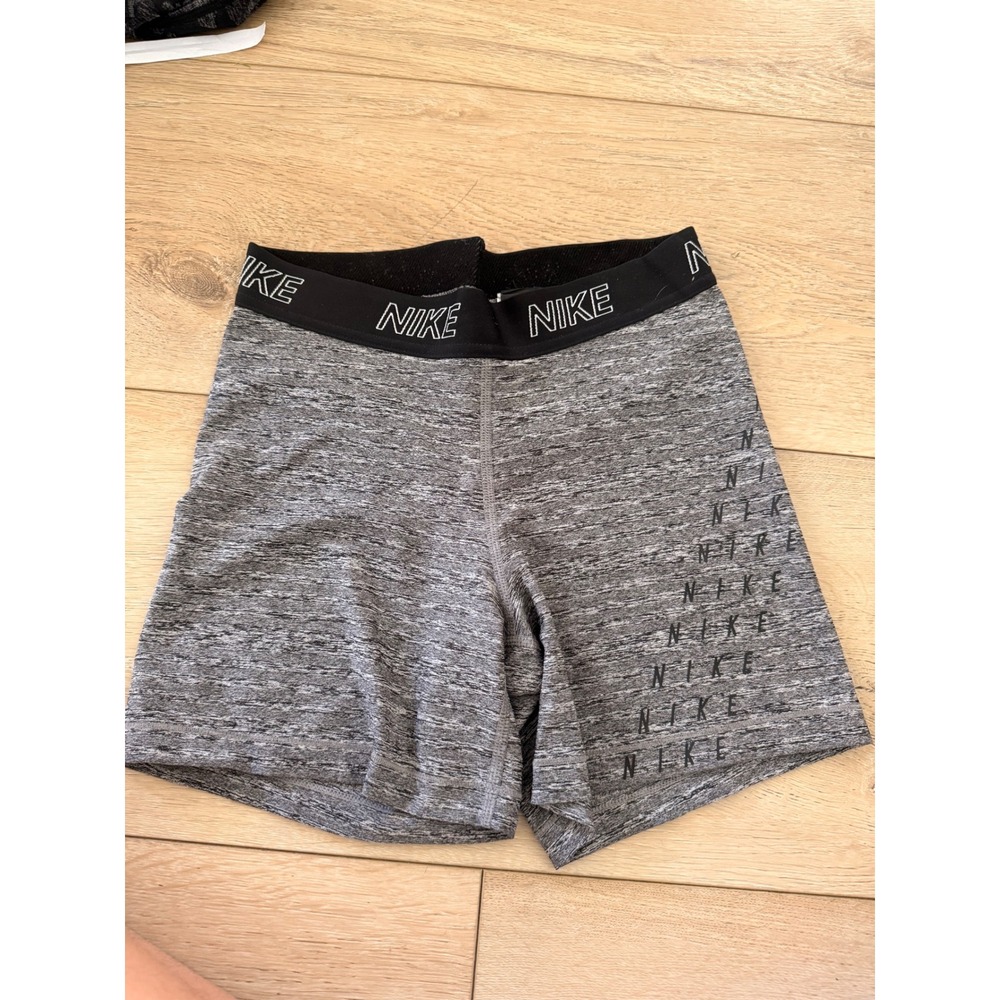 Nike Pro Dri-FIT Womens Gray Space Dye Compression Spandex Shorts Size S226